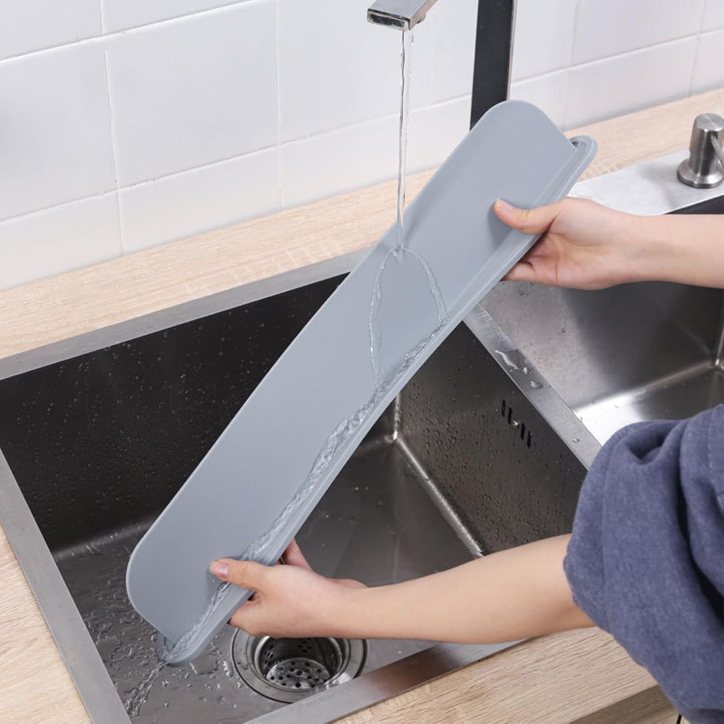 52cm Extra Long Silicone Water Splash Guard for Kitchen Sink – Reusable Faucet Splash Protector for Washing Dishes | Anti-Splash Sink Guard